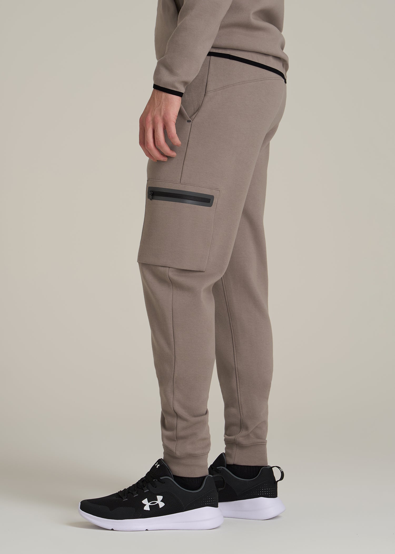Tech Motion Fleece Cargo Joggers for Tall Men in Portobello